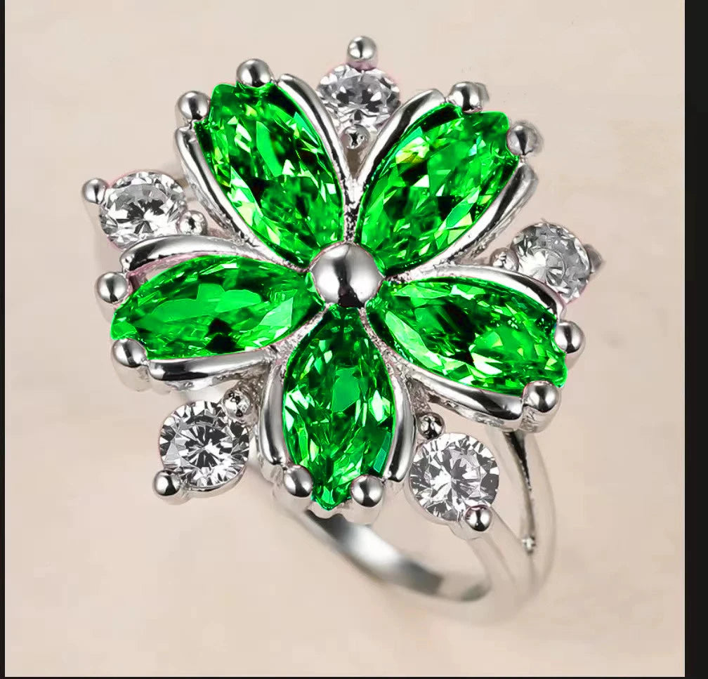 Zenat Inlaid Red Zircon Flower Ring