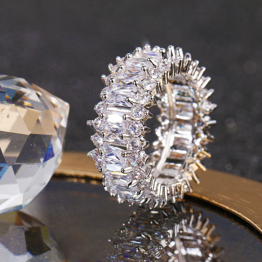 Fashion Luxury Cubic Zirconia Engagement Rings for Women Marquise Crystal Wedding Ring Party Jewelry Gift