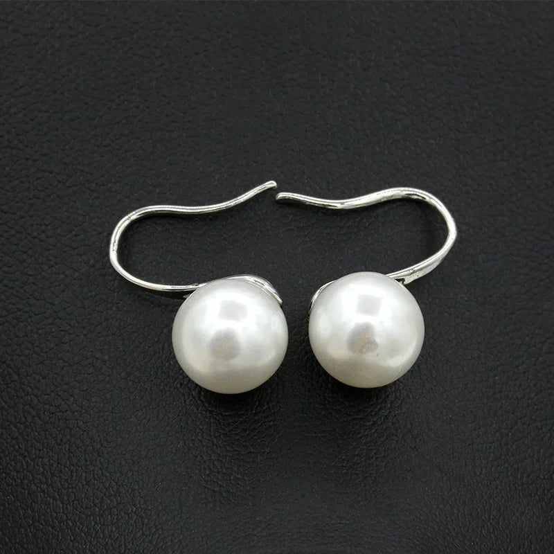 Zenat Pearls & Crystal Stud Earrings – Fashion Jewelry
