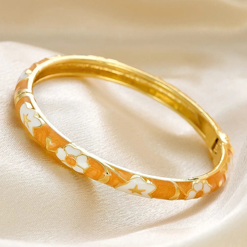 Elegant Enamel Dropped Glaze Flower Texture Closed End Bracelet For Women Retro Gold Copper Metal Bracelet Party Jewelry Gifts