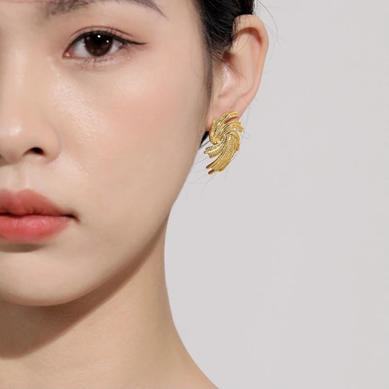Zenat Golden Woven Clip-On Earrings – Geometric Non-Pierced