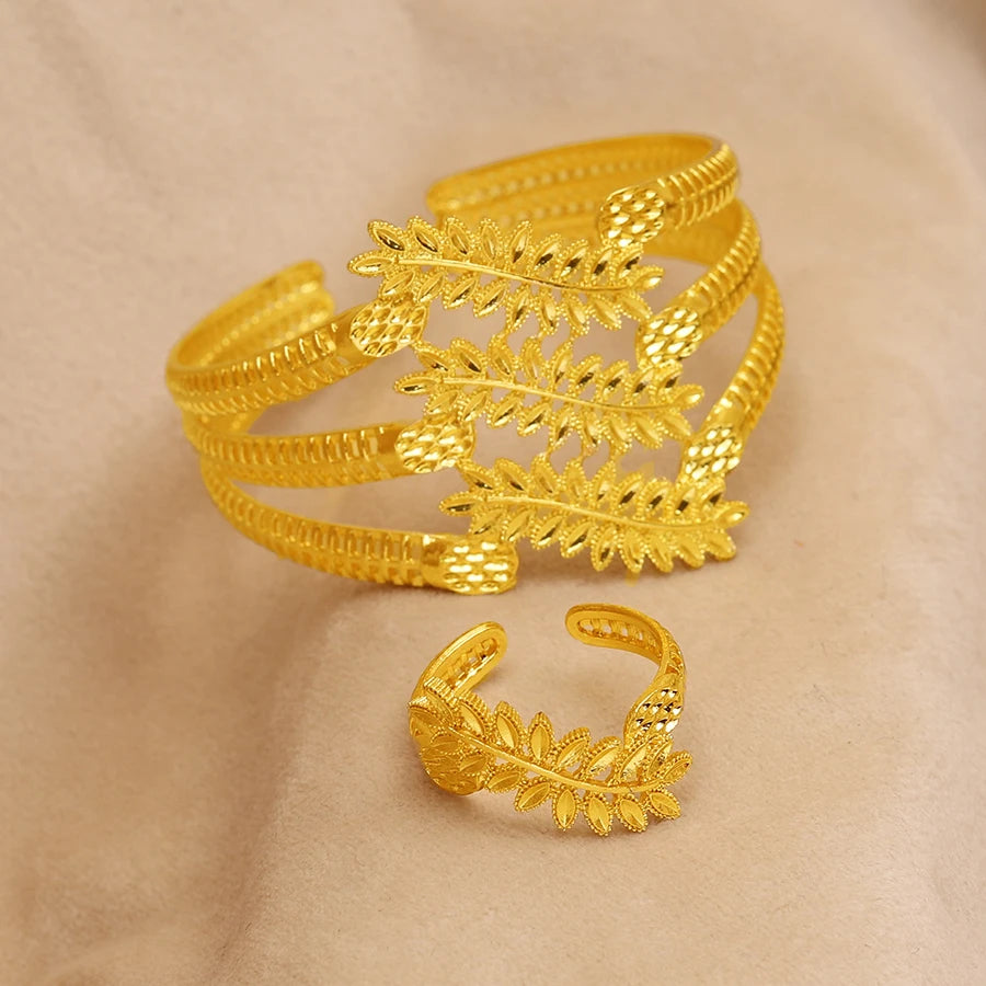 Zenat Gold-Plated Hollow Leaf Jewelry Set