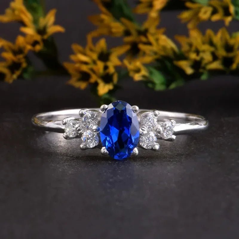 2025 New Blue Cube Zircon Ring Fashionable and Elegant High End Women's Bridal Wedding Luxury Personalized Jewelry Accessories