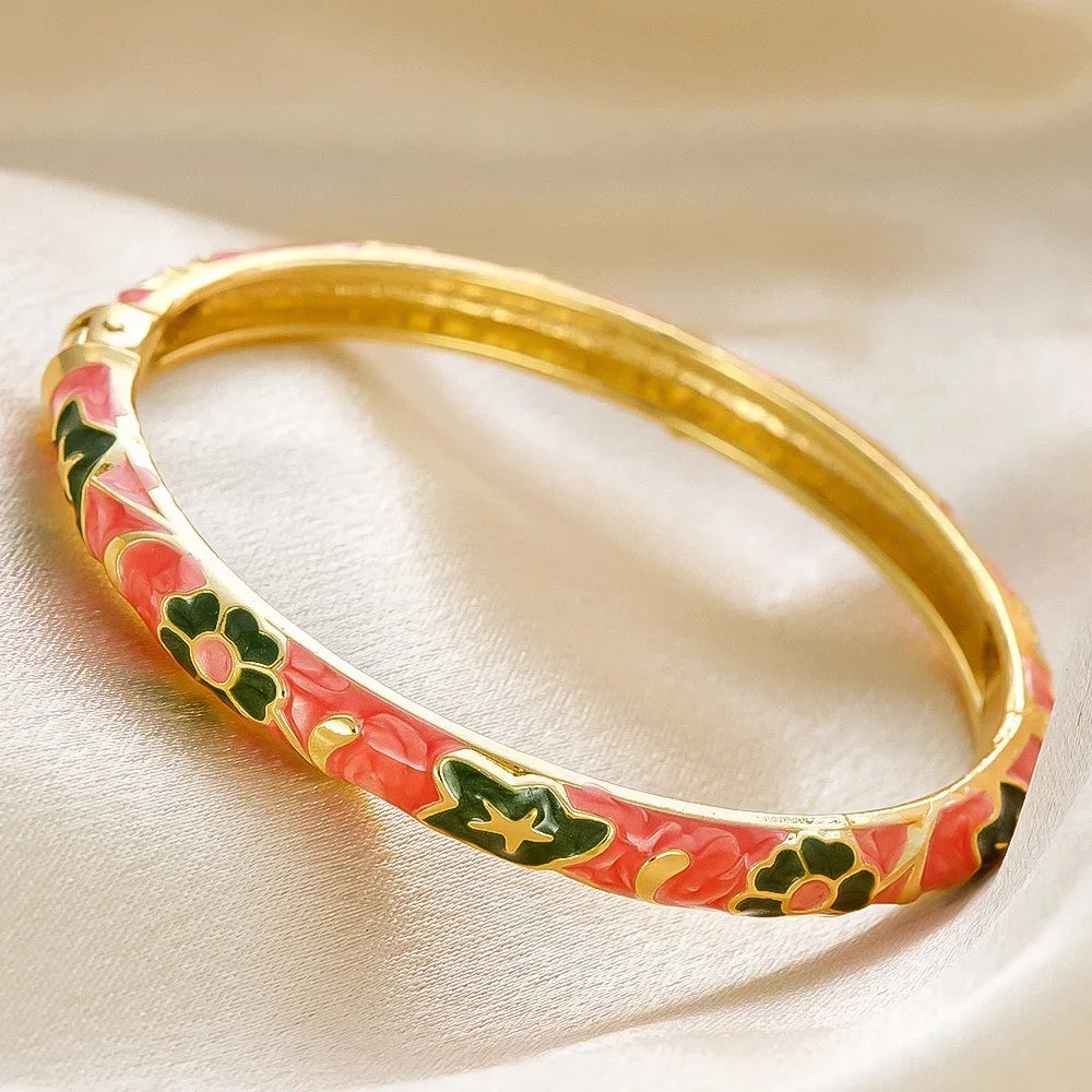 Elegant Enamel Dropped Glaze Flower Texture Closed End Bracelet For Women Retro Gold Copper Metal Bracelet Party Jewelry Gifts