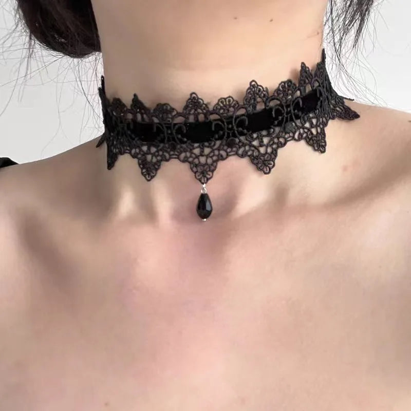 Zenat Sexy Lace Flower Velvet Choker Necklace for Women