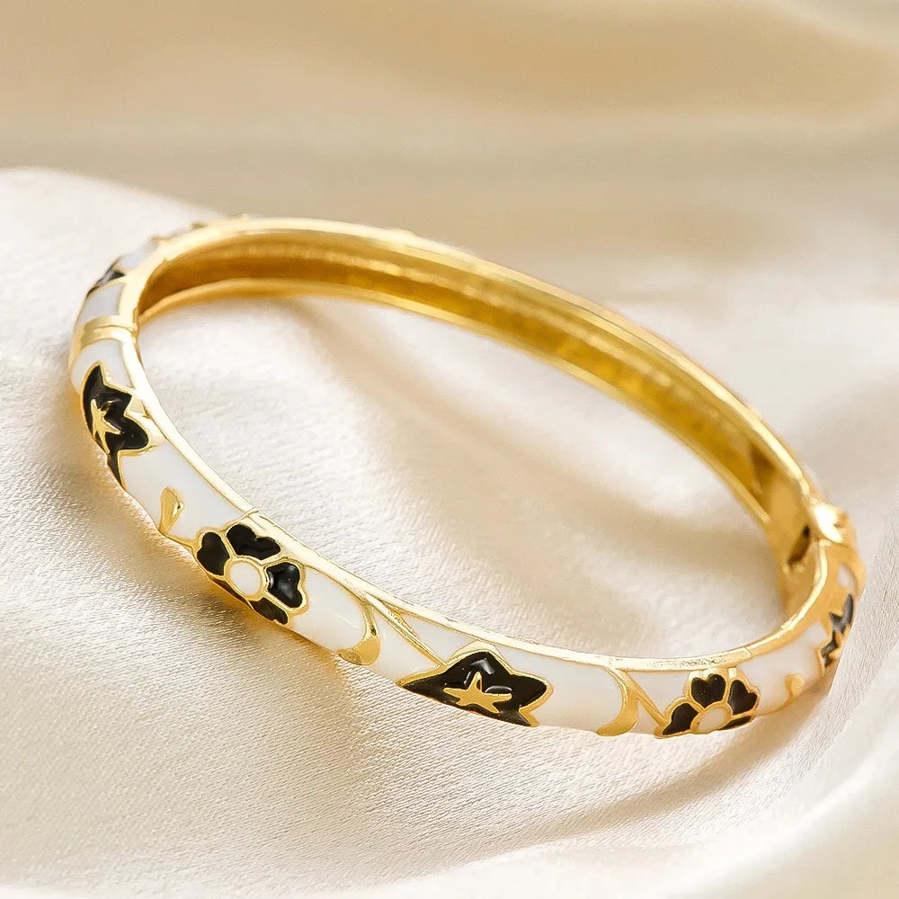 Elegant Enamel Dropped Glaze Flower Texture Closed End Bracelet For Women Retro Gold Copper Metal Bracelet Party Jewelry Gifts
