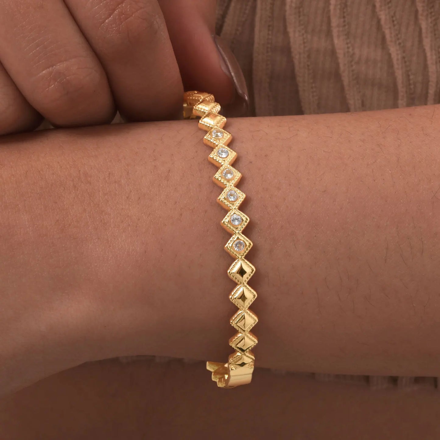 Vnox Romantic Zircon Bracelet For Women No Fading