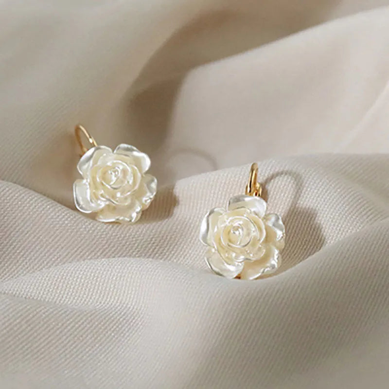 Zenat Black Enamel Flower Stud Earrings for Women
