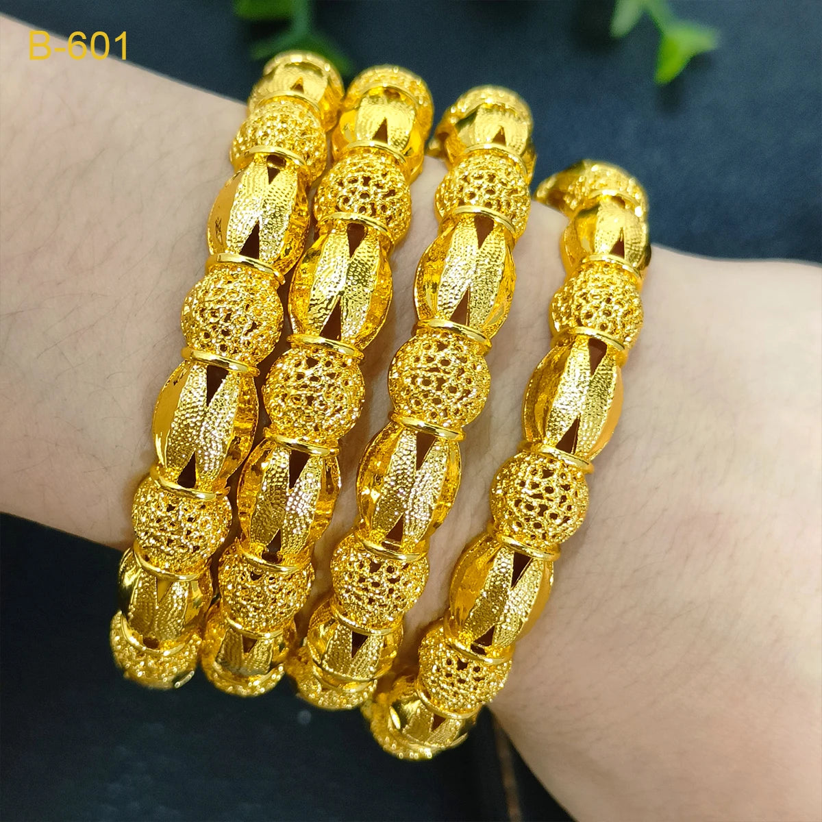 Zenat Luxury 24K Gold Plated Wedding Bangles