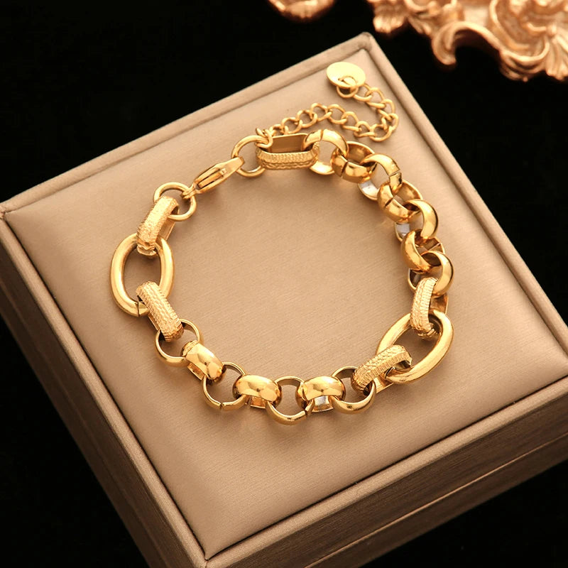 Twisted Bracelet 18K Gold Plated Waterproof 316 Steel
