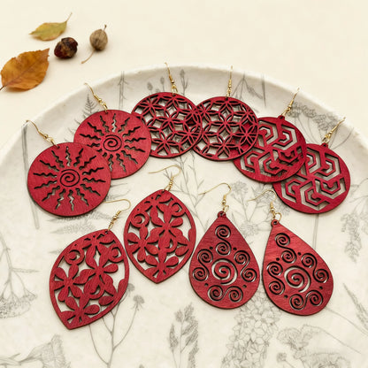 Zenat 5 Pairs Red Wood Hollow Earrings – Trendy