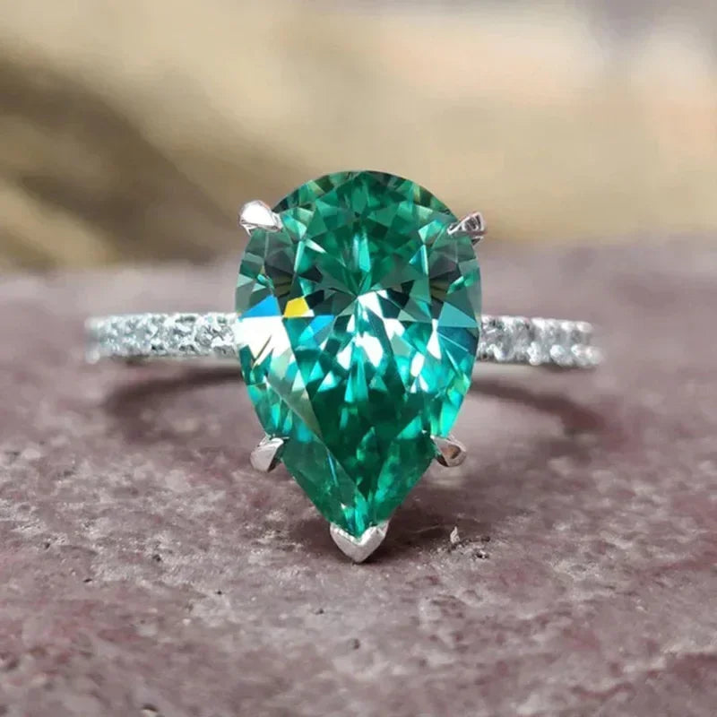 Zenat Green Oval Crystal Party Women's Ring