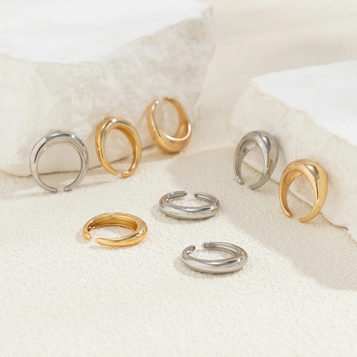 Zenat 8-Piece Chunky Mixed Metal Rings Set