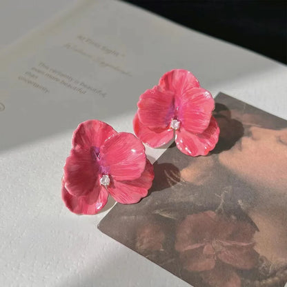 Zenat Black Enamel Flower Stud Earrings for Women