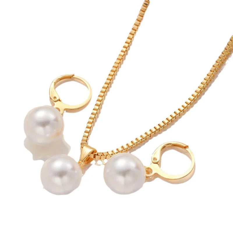 Zenat 3 Pcs Round Pearl Jewelry Set Of Earring Pendant Necklace For Women