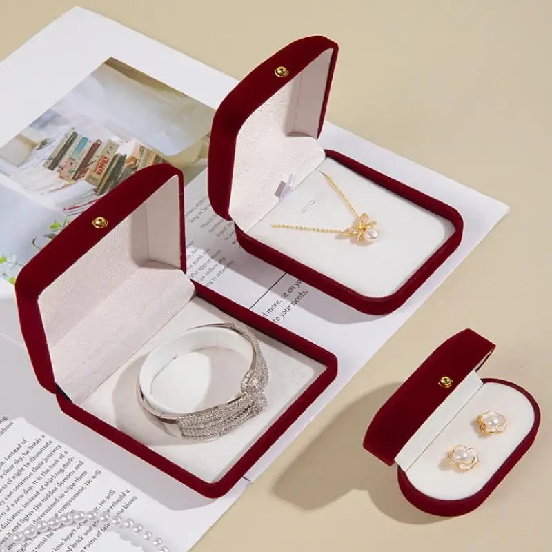 Flocking Gold Buckle Jewelry Box Red Velvet