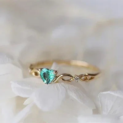 Zenat Green Oval Crystal Party Women's Ring