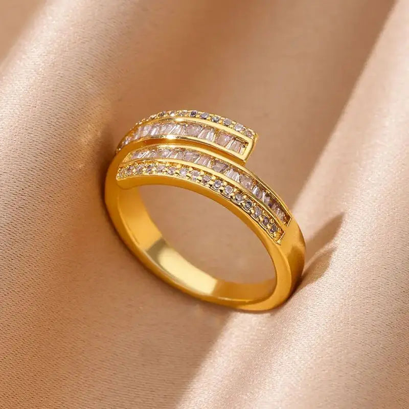 Zenat Zircon Heart Gold Adjustable Ring