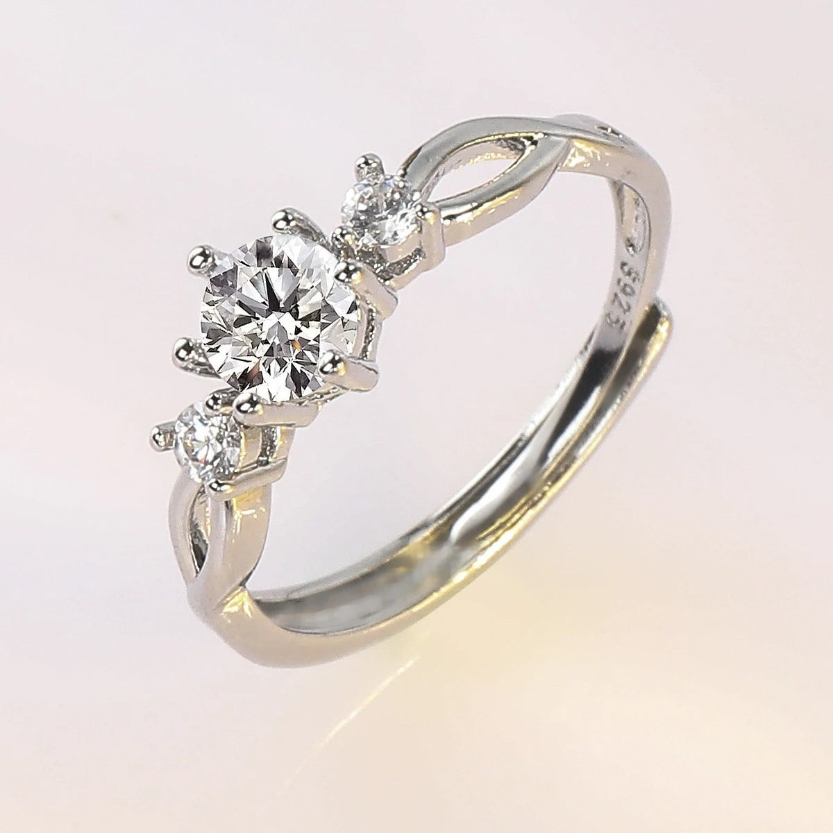 Zenat Vintage Hollow Zircon Adjustable Ring