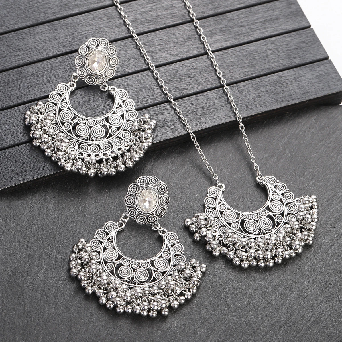 Zenat Luxury Retro Ethnic Carved Jhumka Set