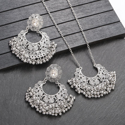 Zenat Luxury Retro Ethnic Carved Jhumka Set