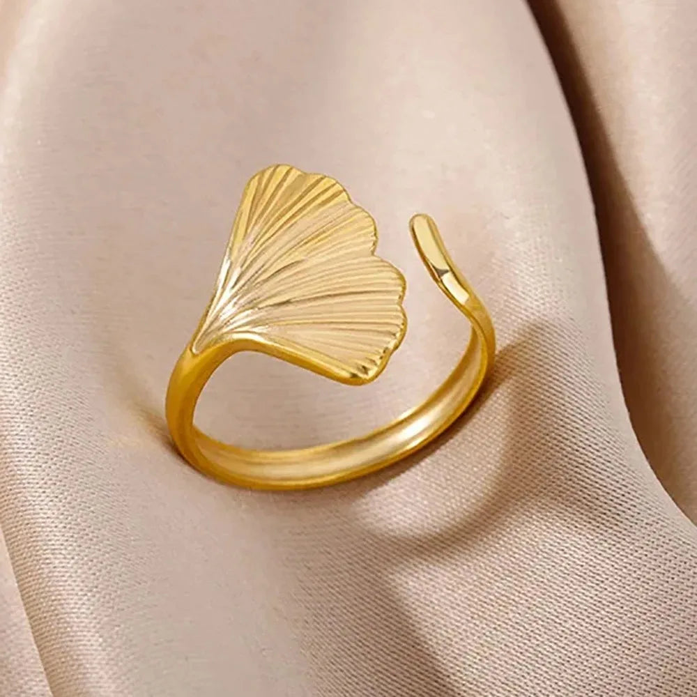 Zenat Zircon Heart Gold Adjustable Ring