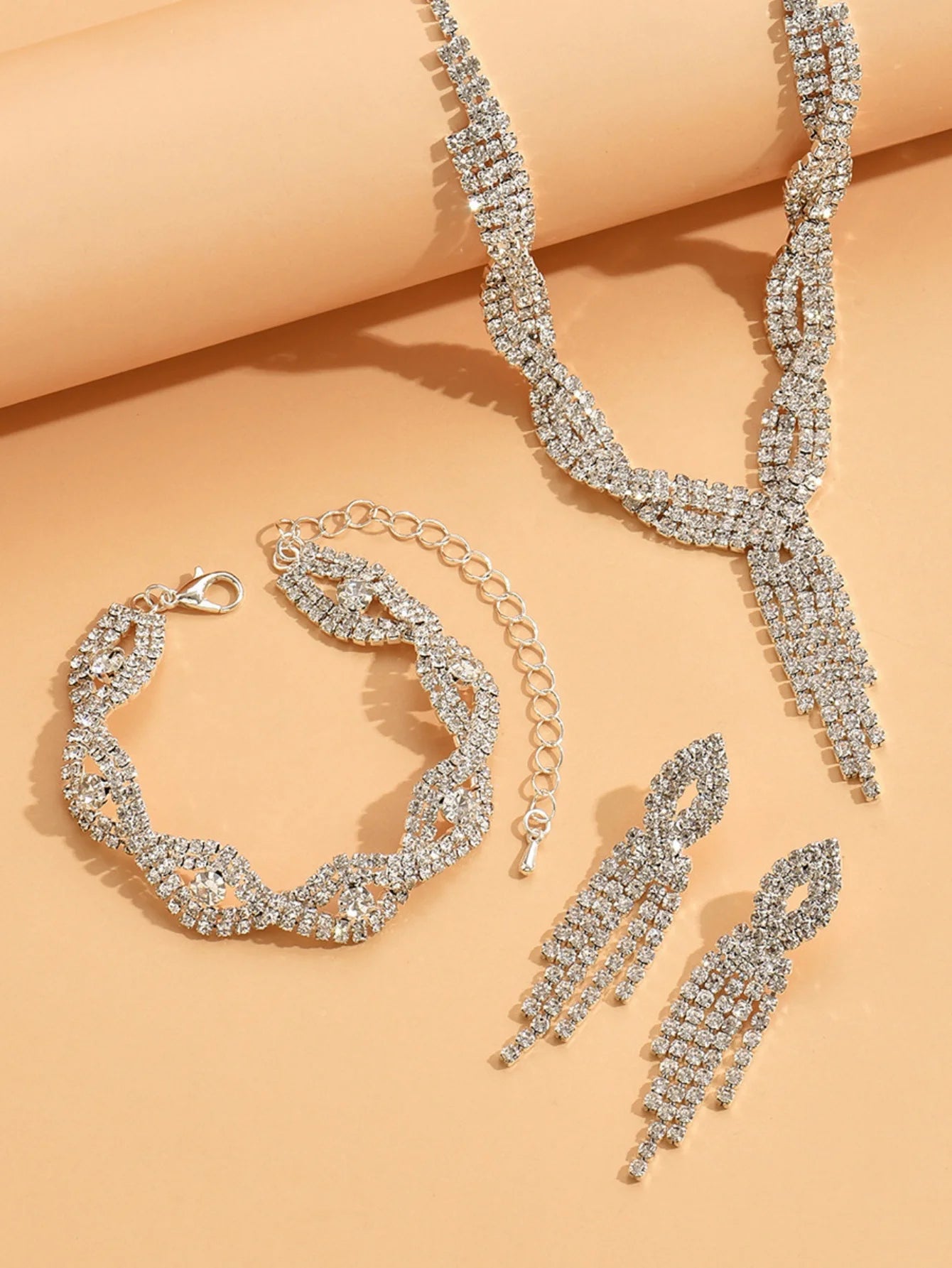 Zenat 4PC Women's Hollow Tassel Jewelry Set