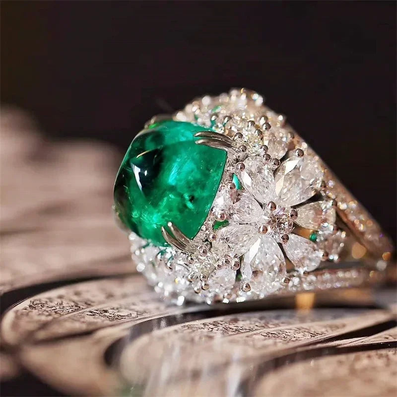 Zenat Sparkling Crystal Zircon Women's Ring