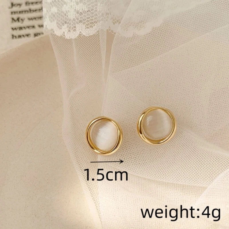 Korean Design Opal Round Stud Earring for Women Temperament Sweet Geometry Jewelry Wholesale Christmas Girlfriend Gift
