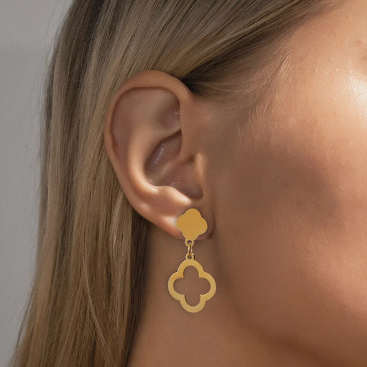 Zenat Hollow Four-Leaf Flower Earrings – Elegant Fashionable