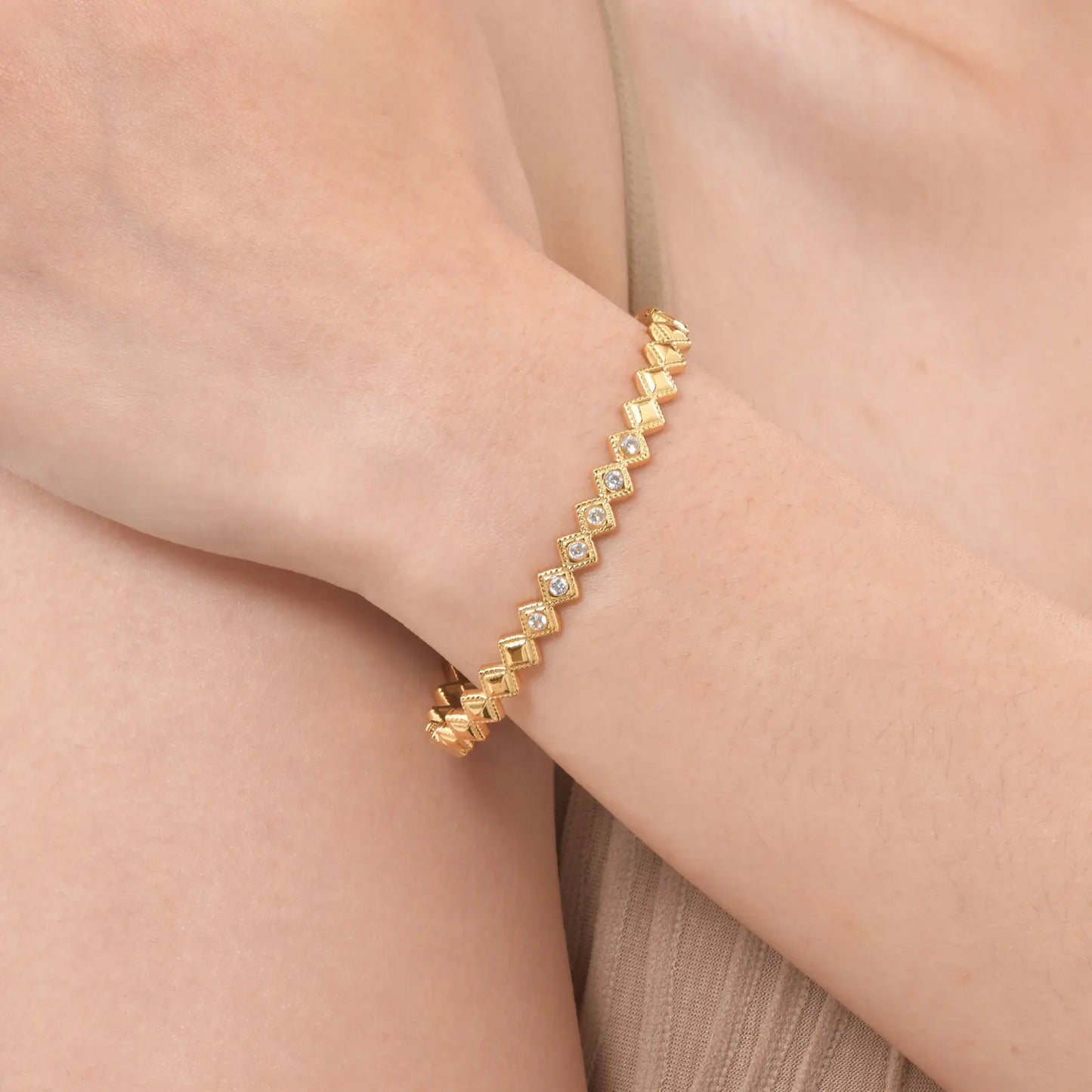 Vnox Romantic Zircon Bracelet For Women No Fading