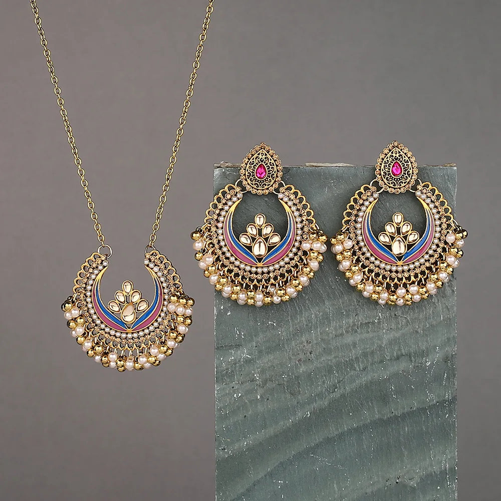 Zenat Luxury Retro Ethnic Carved Jhumka Set
