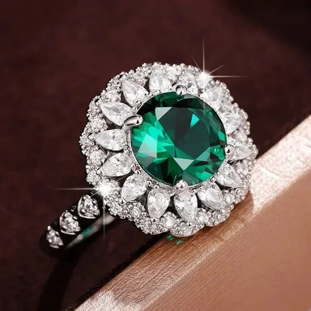 Zenat Sparkling Crystal Zircon Women's Ring