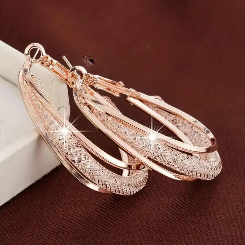Gold Color Crystal Stone Hoop Earrings Twisted Metal Shape Silver Plating New Fashion Women Earrings Party Jewelry Birthday Gift