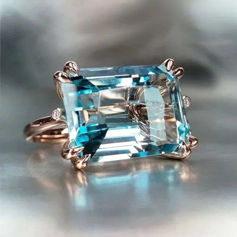 Zenat Sparkling Crystal Zircon Women's Ring
