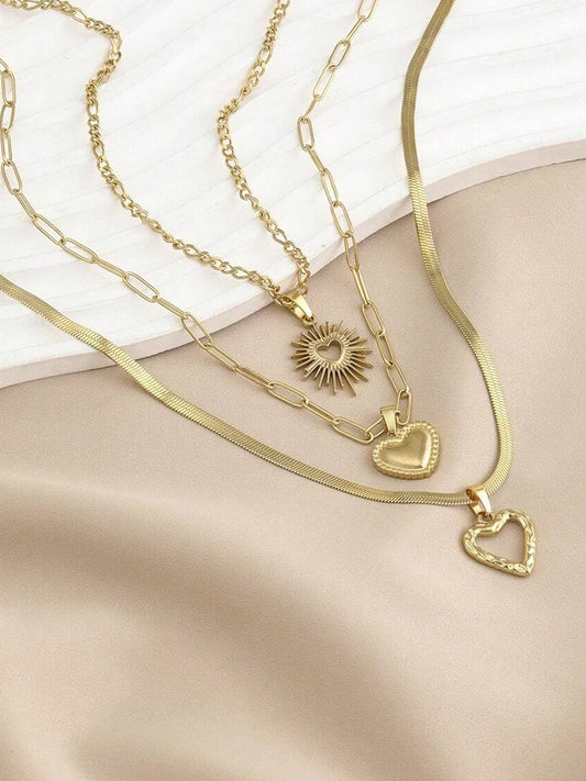 Zenat 3 Pcs Heart Pendant Chain Layered Necklace Set