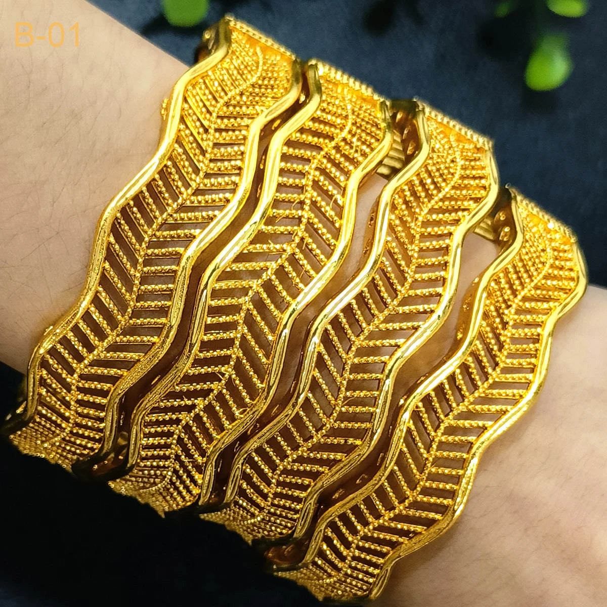Zenat Luxury 24K Gold Plated Wedding Bangles