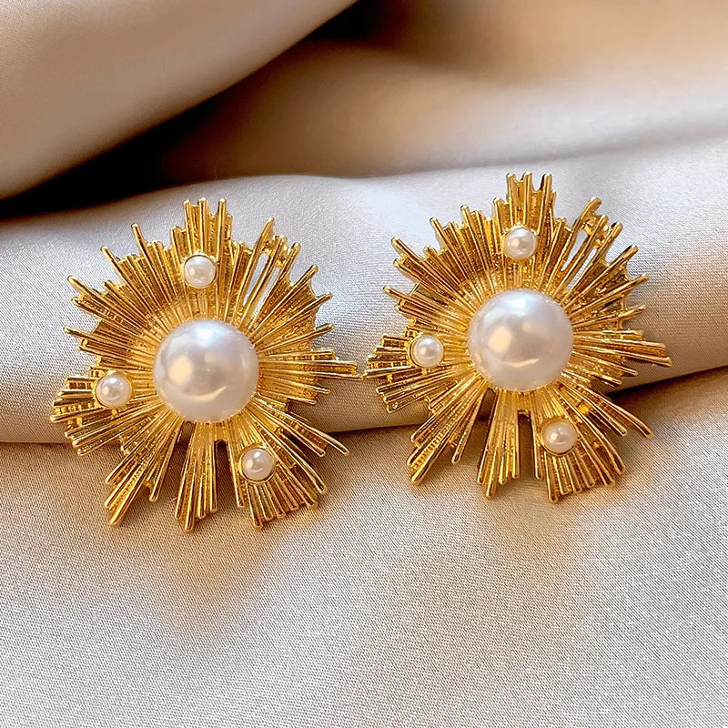 Zenat Golden Woven Clip-On Earrings – Geometric Non-Pierced