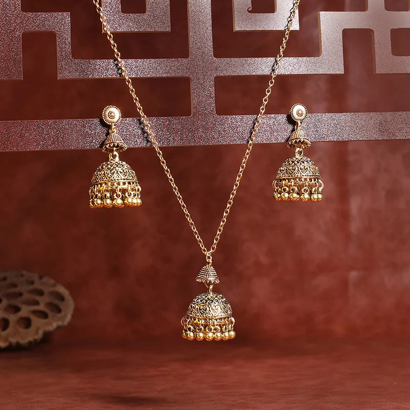 Zenat Luxury Retro Ethnic Carved Jhumka Set