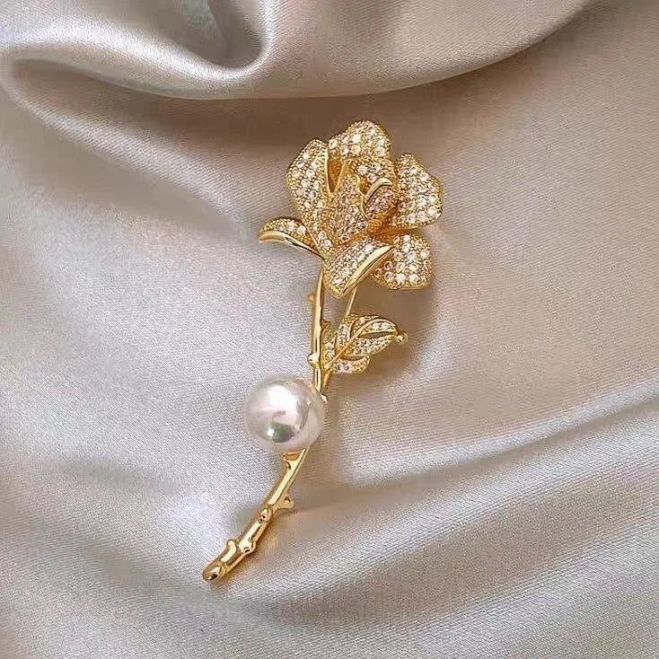 Zenat Sweet Flower Rhinestone Lapel Pin Brooch