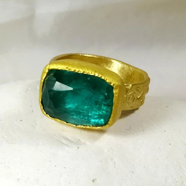 Zenat Victorian Women’s Faux Turquoise Carved Ring