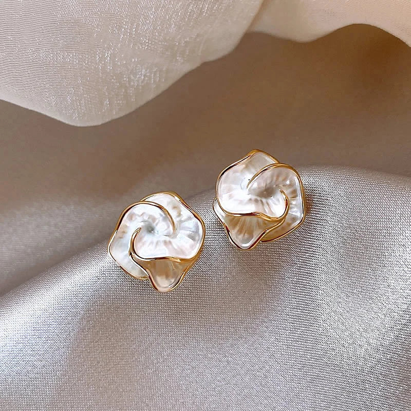 Zenat Black Enamel Flower Stud Earrings for Women