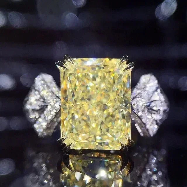 Zenat Sparkling Crystal Zircon Women's Ring