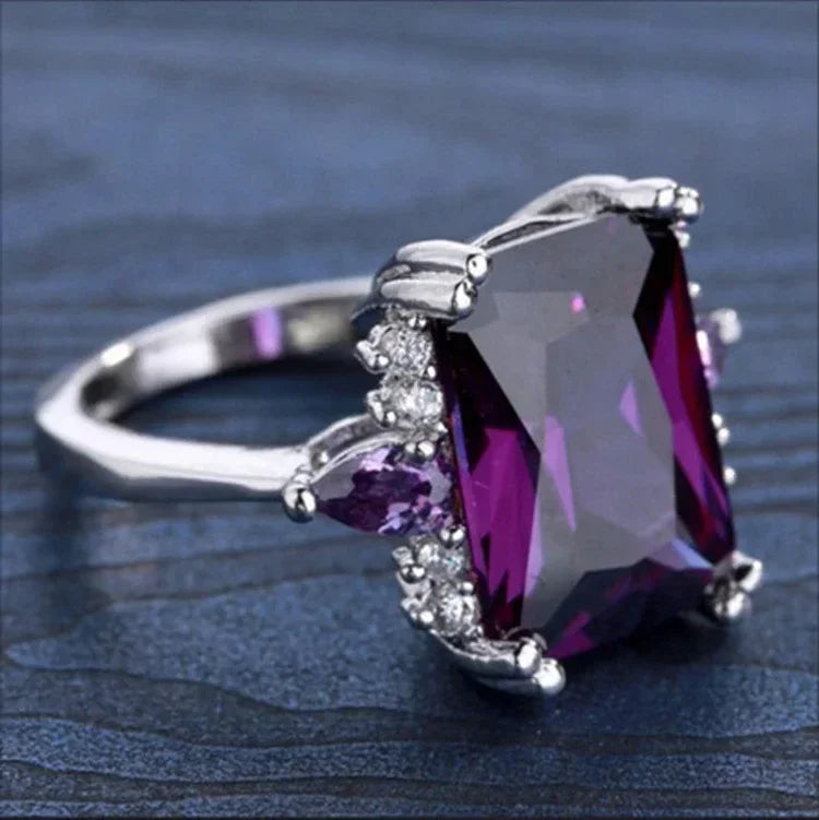 Zenat Sparkling Crystal Zircon Women's Ring