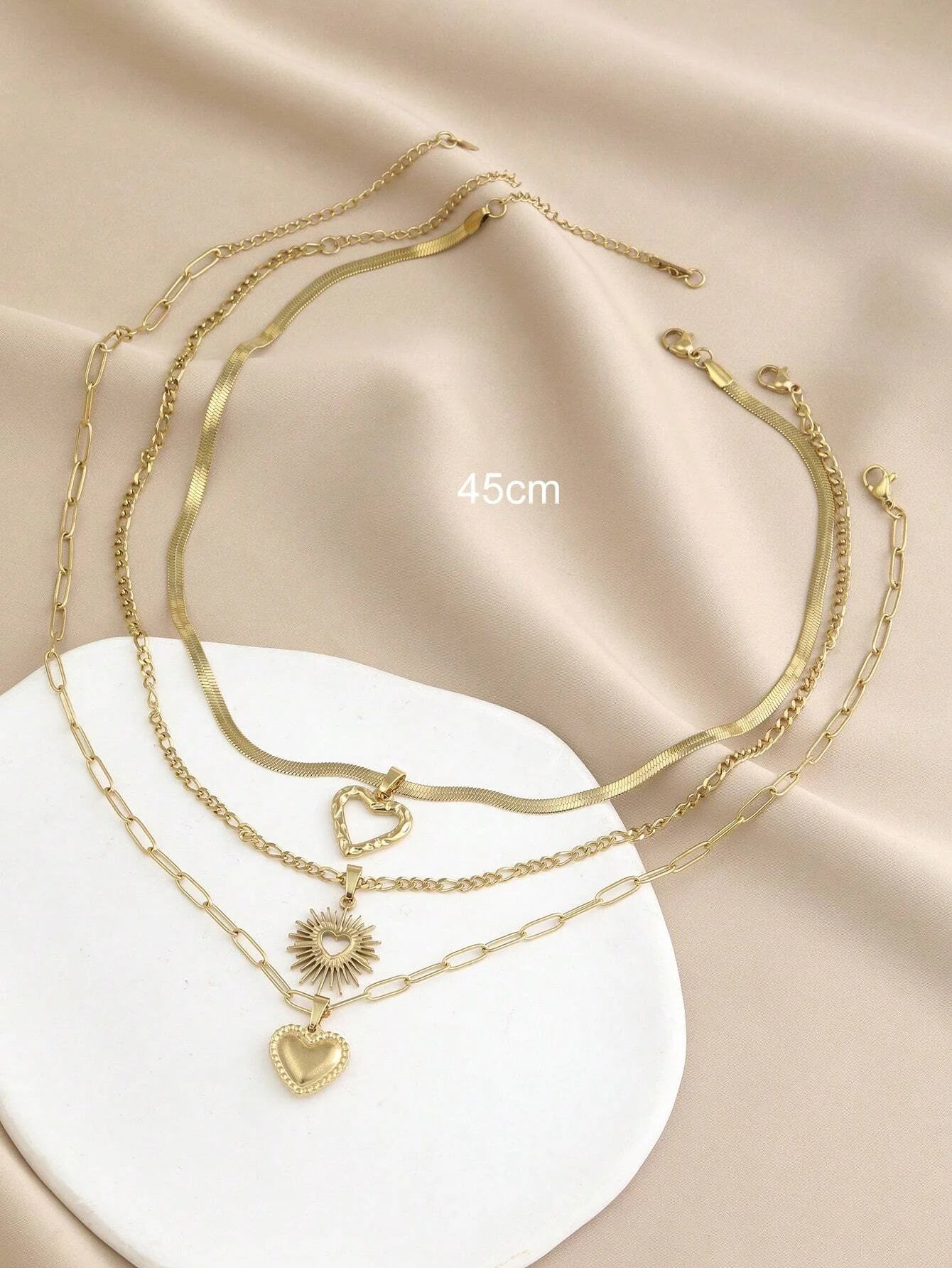 Zenat 3 Pcs Heart Pendant Chain Layered Necklace Set