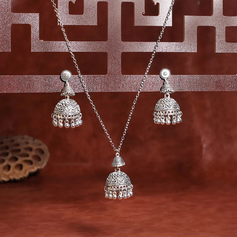 Zenat Luxury Retro Ethnic Carved Jhumka Set
