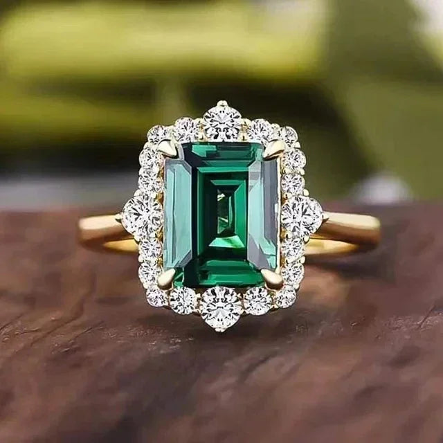 Zenat Green Oval Crystal Party Women's Ring