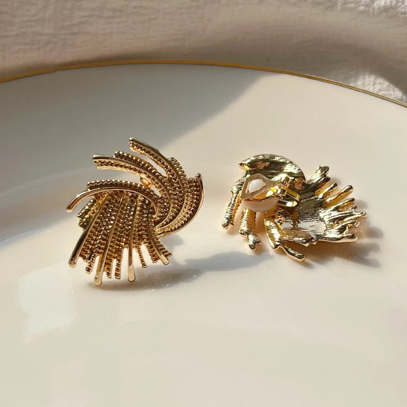 Zenat Golden Woven Clip-On Earrings – Geometric Non-Pierced