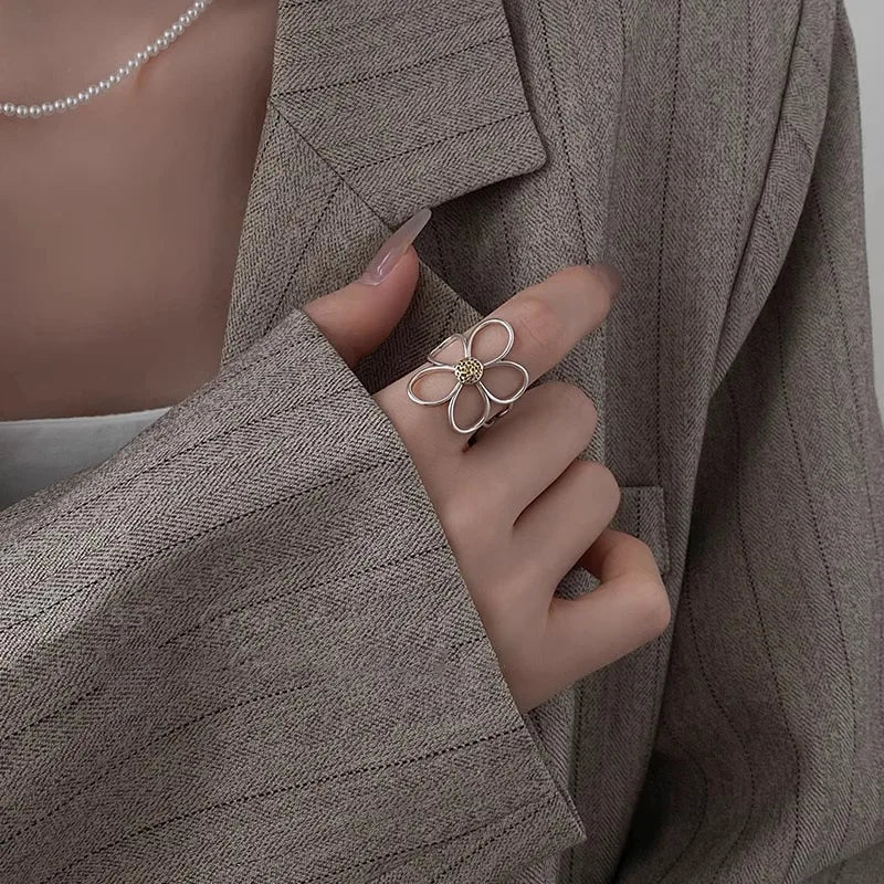 Zenat 925 Sterling Silver Minimalist Flower Ring