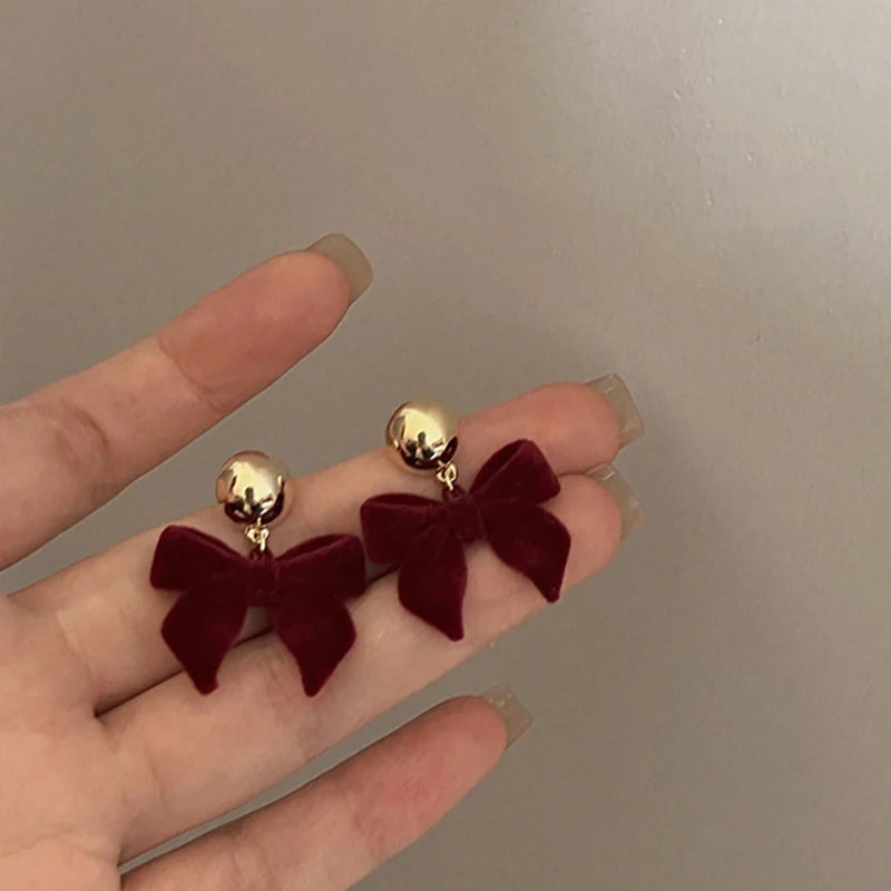 Zenat Vintage Black Bowknot Geometric Stud Earrings